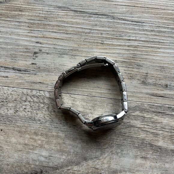 Vintage Timex Watch Small Dainty Women\'s White Face Silver Antique Old Money